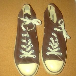 Brown low top converse sneakers